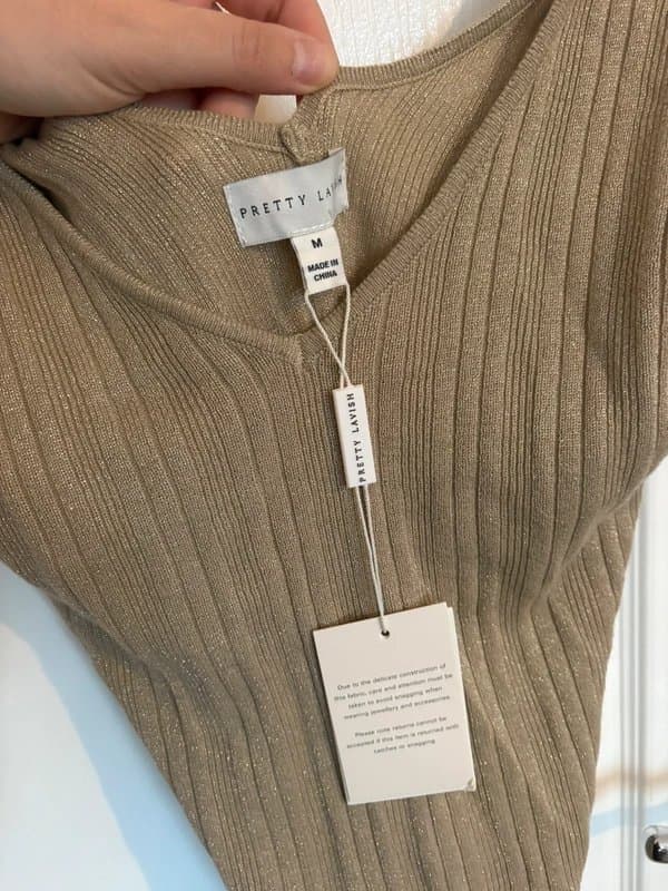 Pretty Lavish pretty lavish gold knit dress