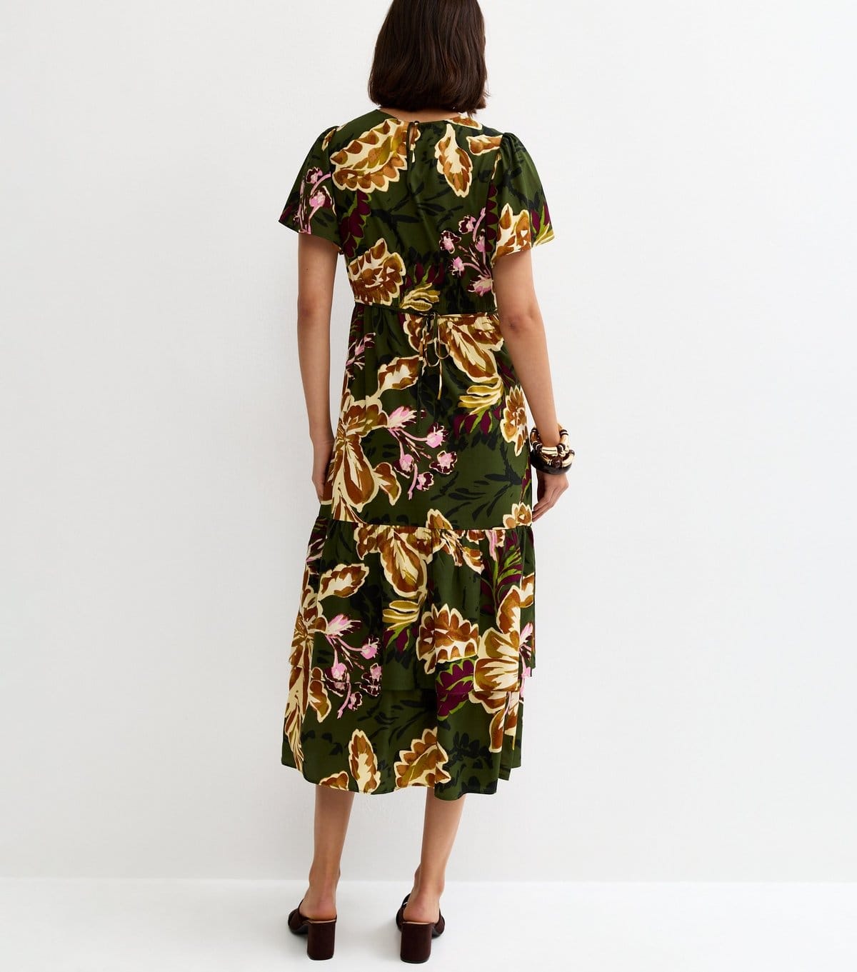 New Look Women's Green Crepe Floral Short Sleeve Tiered Midi Dress New Look - 4