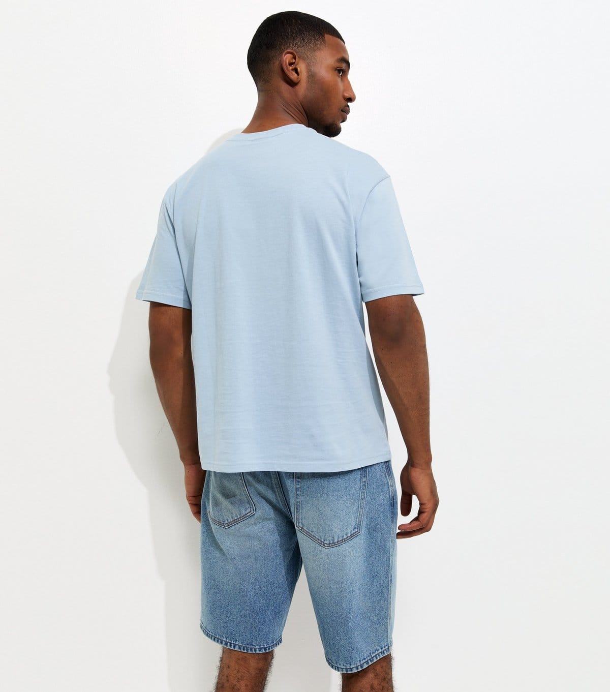 Only and Sons Men's Light Blue House Print Relaxed Fit T-Shirt Only and Sons New Look - 4