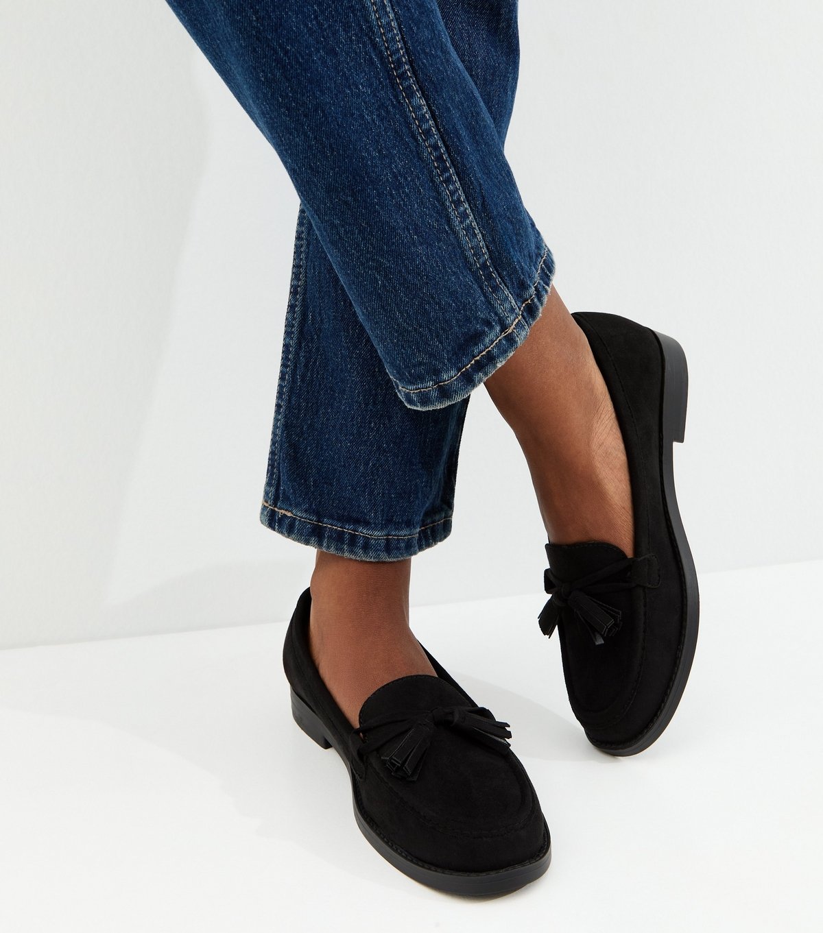 New Look Women's Black Faux Suede Bow Applique Loafer New Look - 2