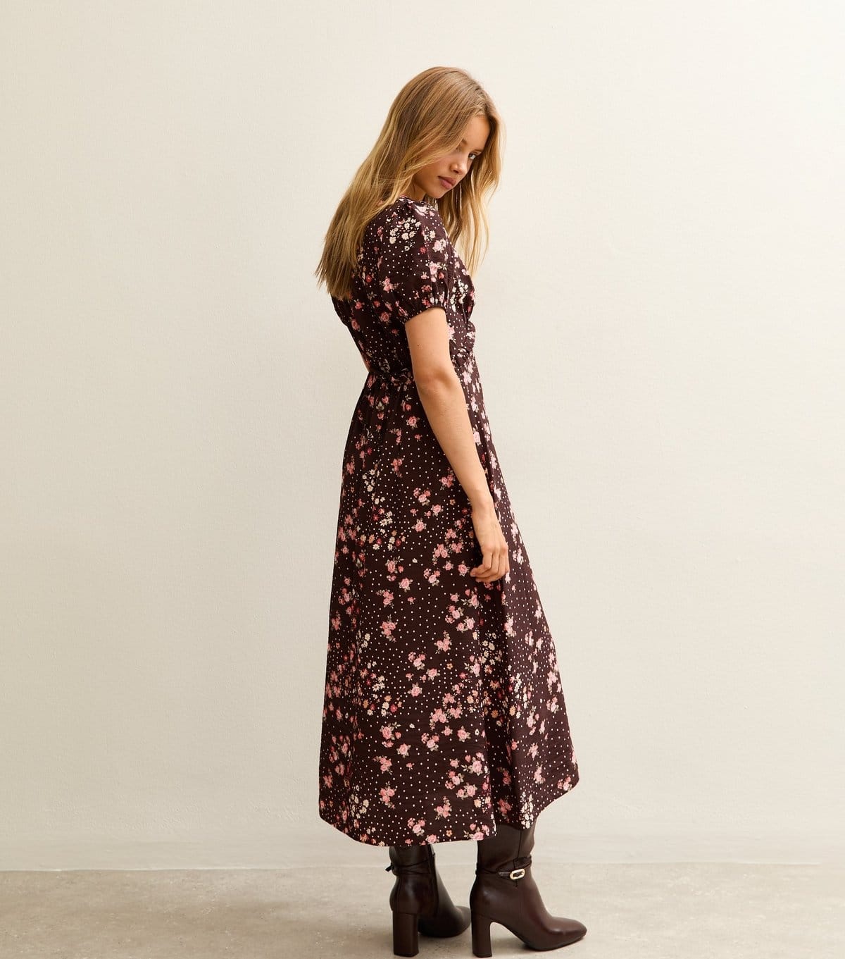 New Look Women's Brown Floral Print Short Sleeve Tea Midi Dress New Look - 4