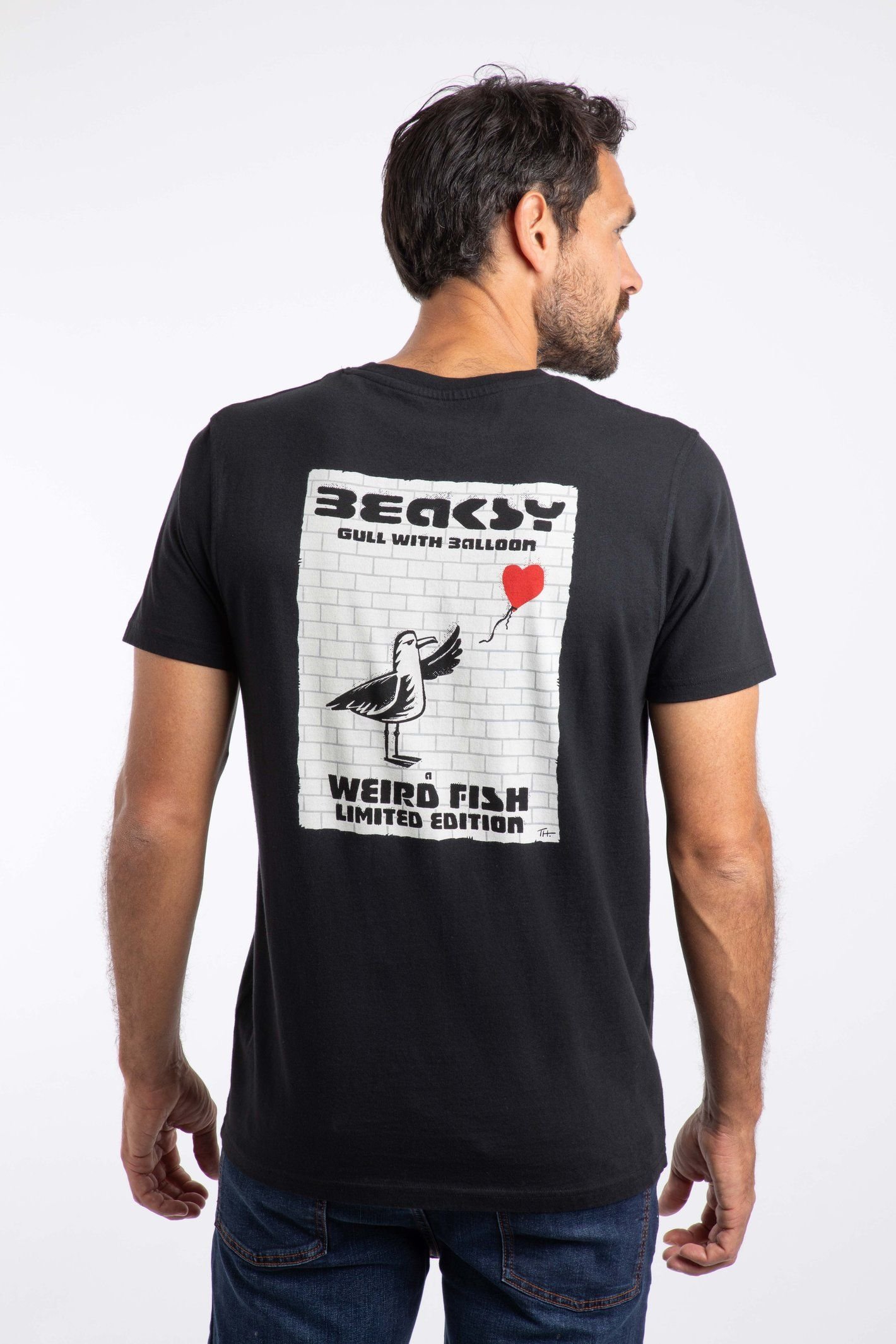 Weird Fish Weird Fish Men's Beaksy Artist T-Shirt in Black - 3