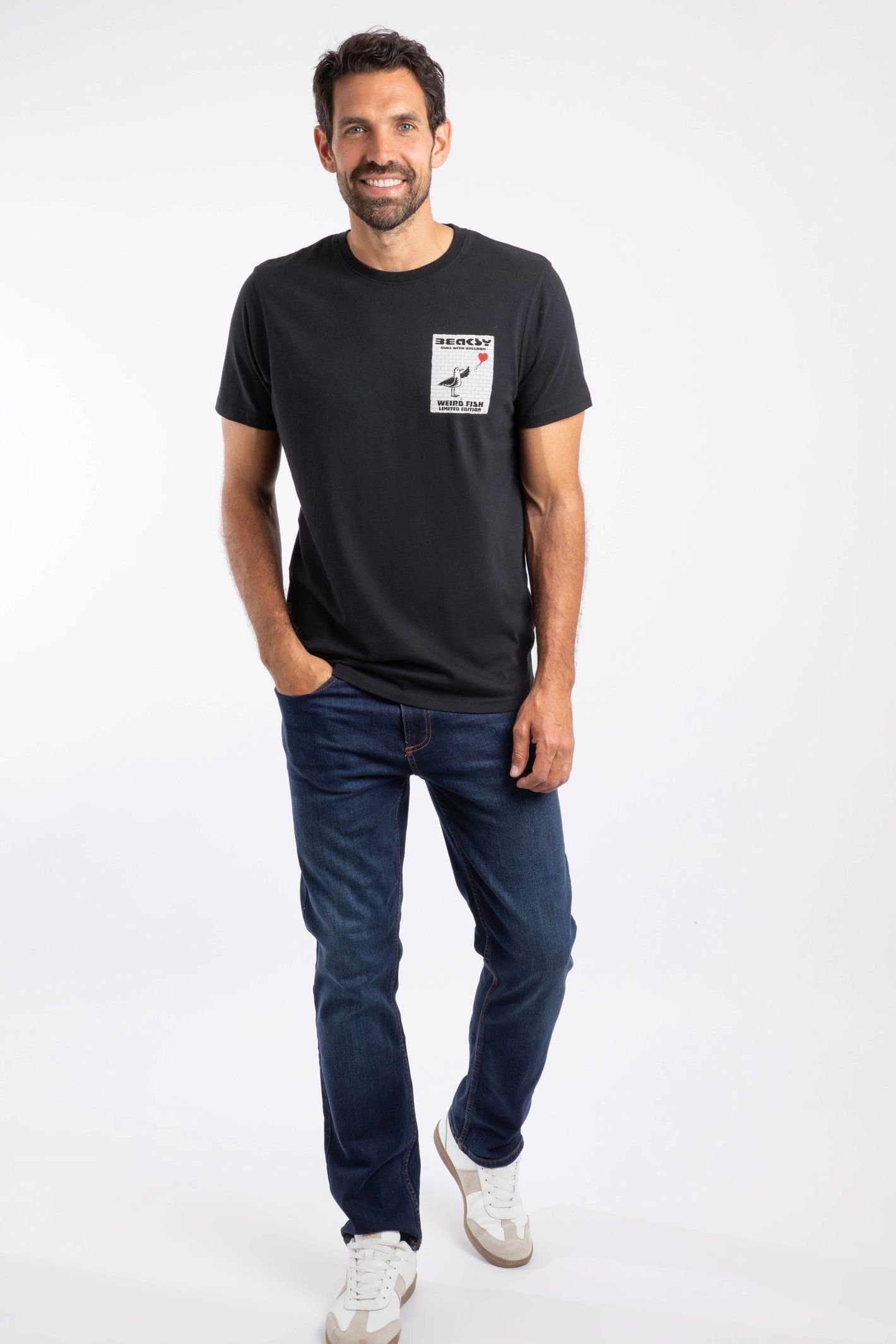 Weird Fish Weird Fish Men's Beaksy Artist T-Shirt in Black - 4