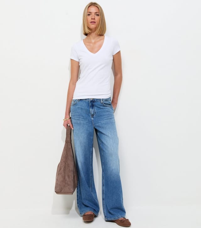 New Look Women's White Cotton Rich V-Neck T-Shirt New Look - 3