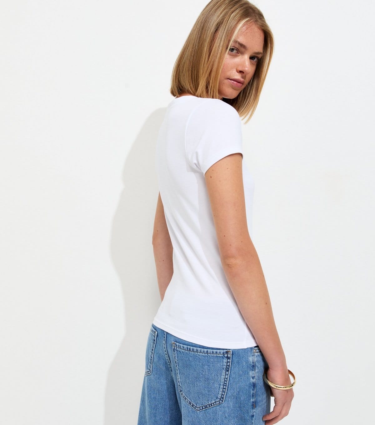 New Look Women's White Cotton Rich V-Neck T-Shirt New Look - 4