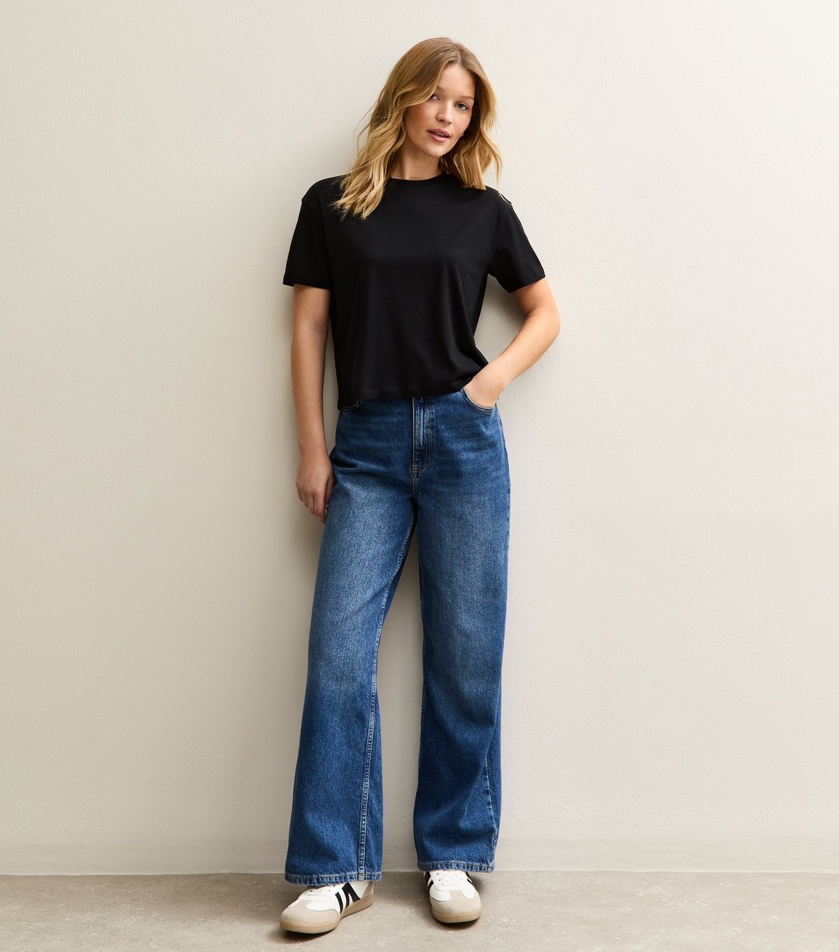 New Look Women's Black Cotton Boxy Fit T-Shirt New Look - 3