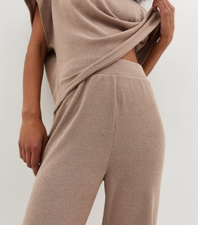 New Look Women's Dark Mink Textured Soft Touch Wide Leg Trousers New Look - 2