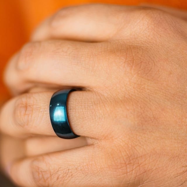 The Colourful Aura The Colourful Aura Men's 8mm Stainless Steel Rotatable Spinner Band Ring in Black - 2
