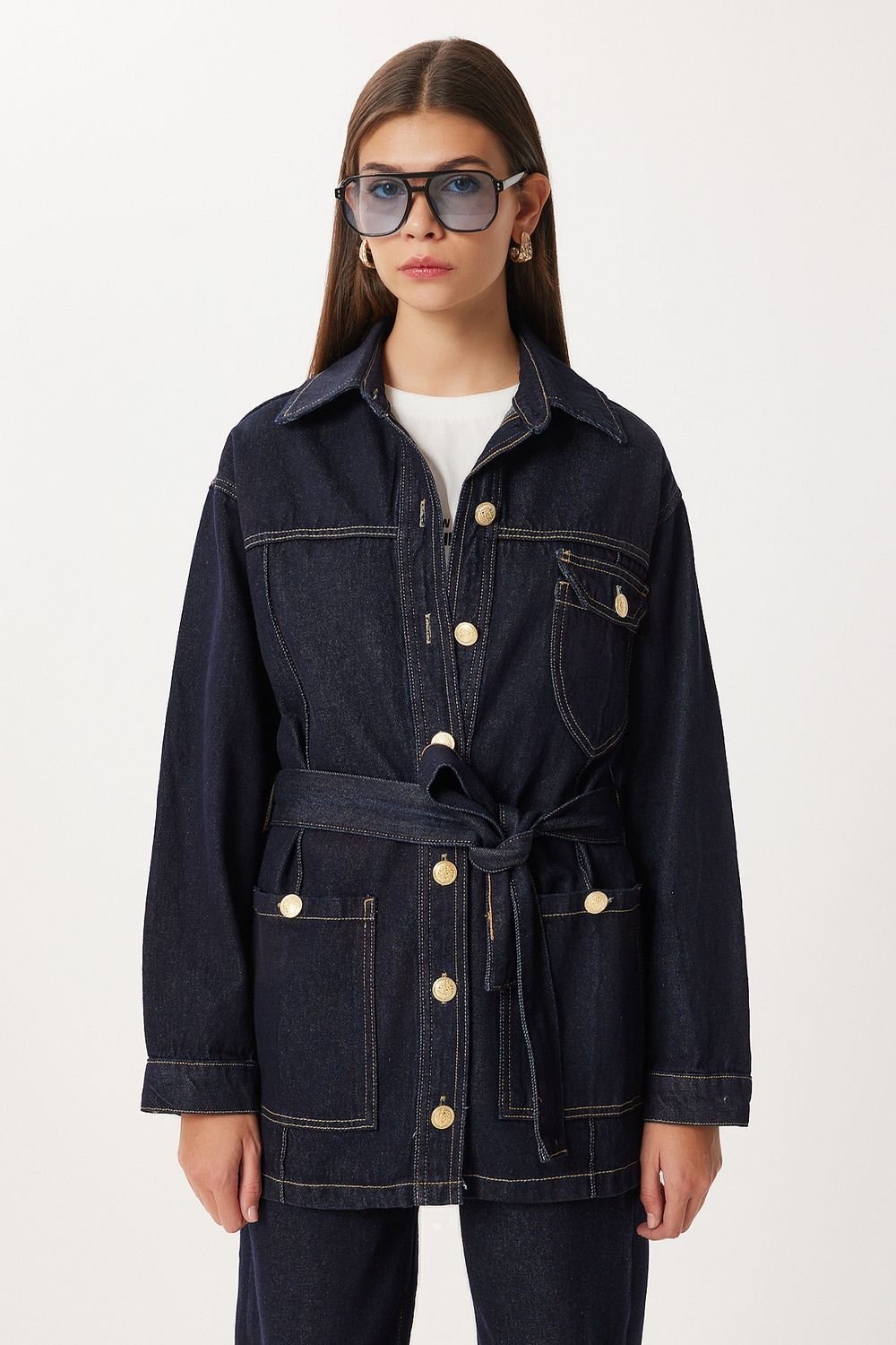 Happiness Istanbul Happiness Istanbul Women's Belted Denim Jacket & Wide Leg Pants Two-Piece Set in Mid Navy - 3