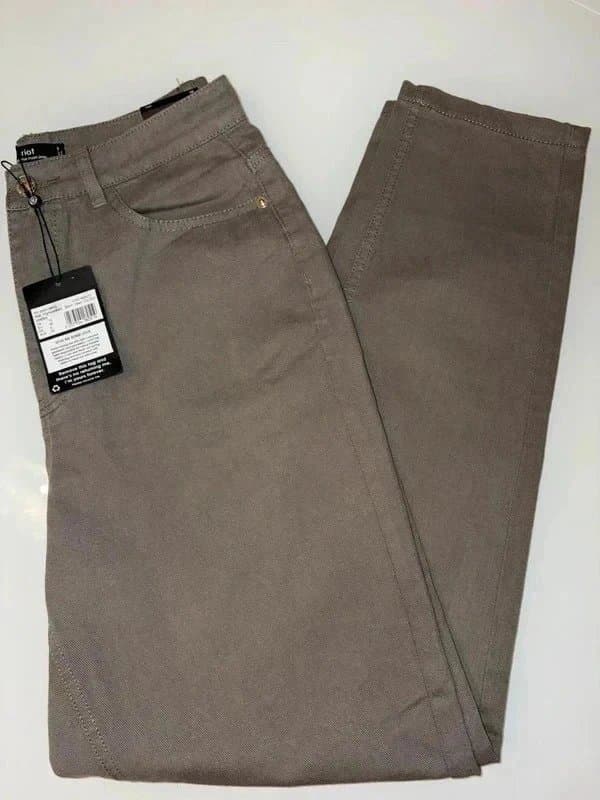 Riot NEW UK 10 khaki green Mom jeans with pockets high waisted denim mum style