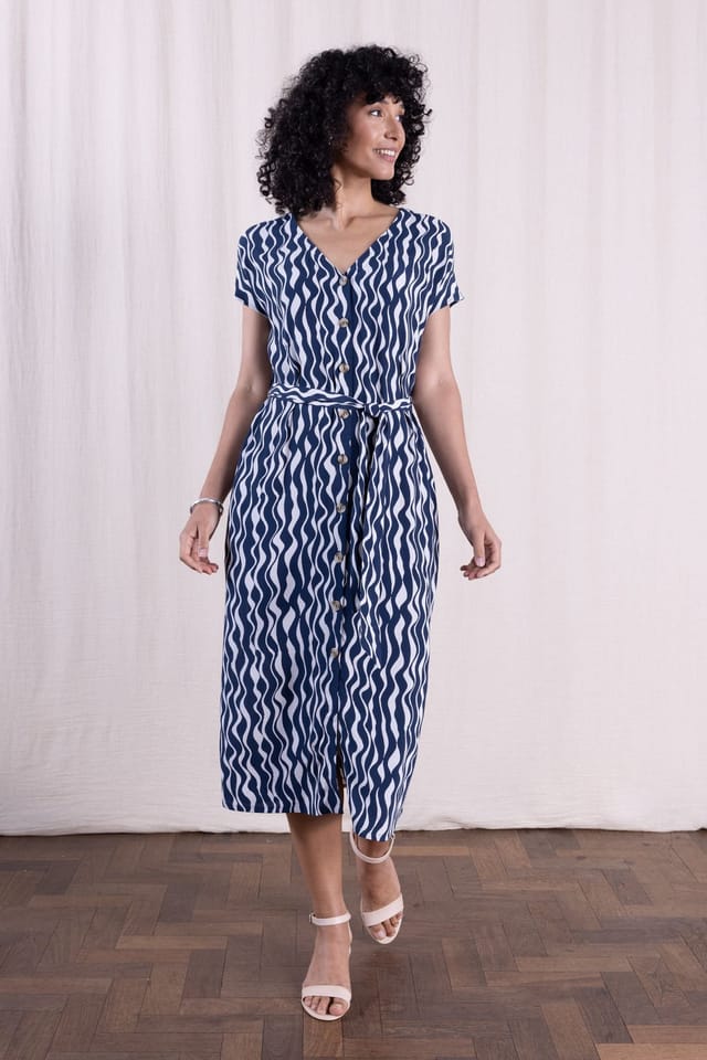 Nomads Clothing Nomads Clothing Women's Viscose V neck Shirt Dress in Navy - 3