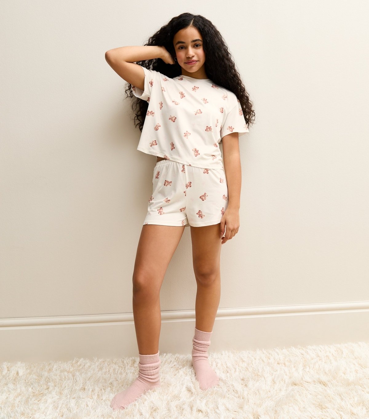 New Look Girls' White Teddy Bear Print T-Shirt and Shorts Pyjama Set New Look - 2