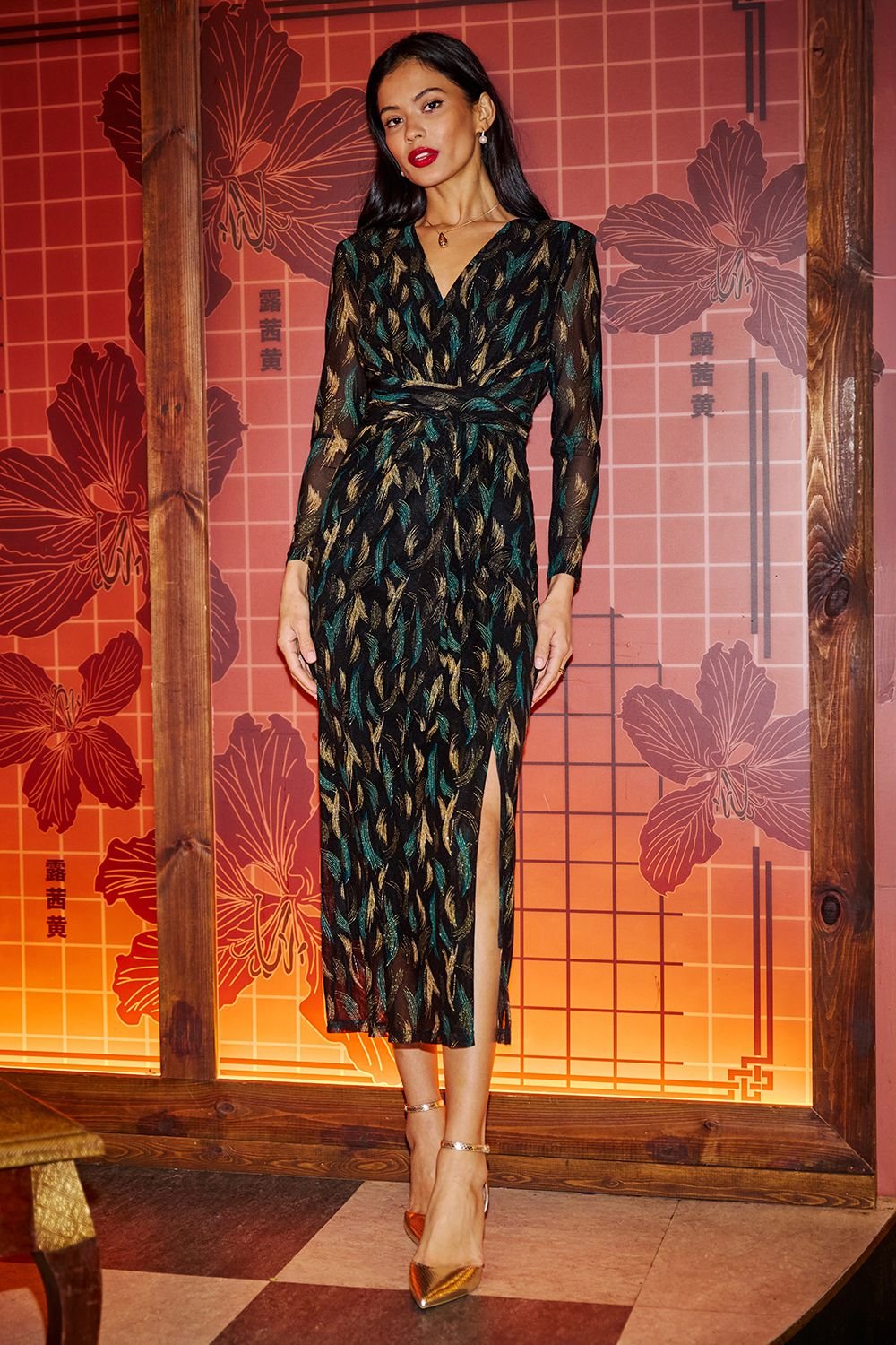 Yumi Yumi Women's Black Metallic Sparkle Mesh Wrap Midi Dress - 2