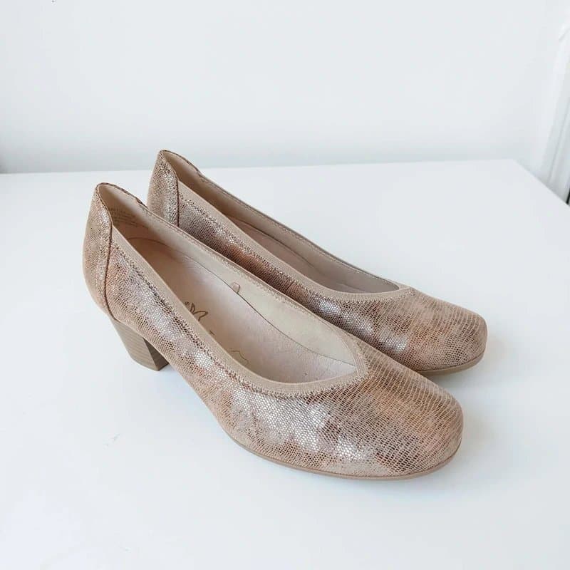 Caprice Caprice metalic beige short block heels pump shoes size uk 4.5 H