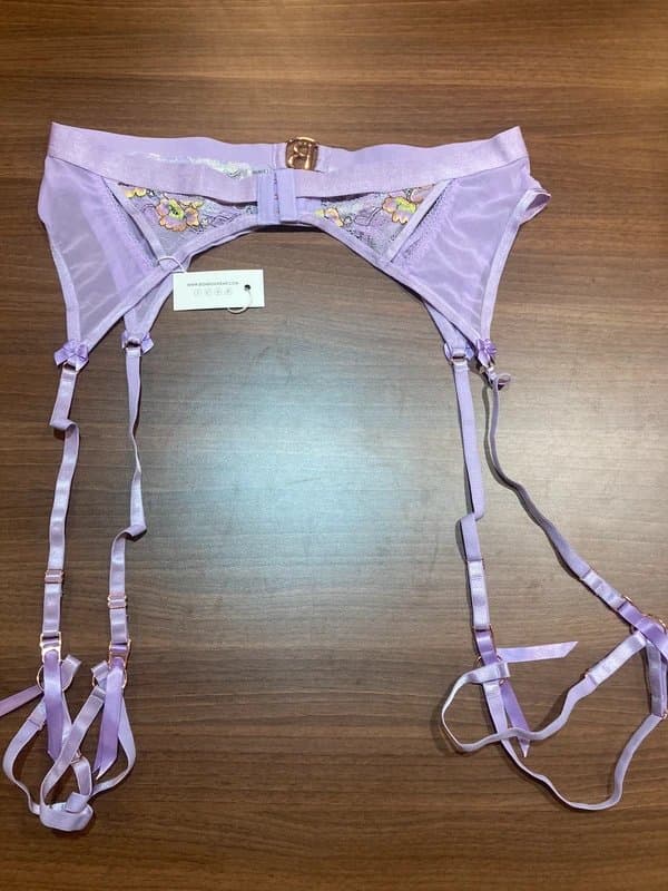 boa boa Boa Boa Lilac Suspender Belt / Garter Belt BNWT – XL