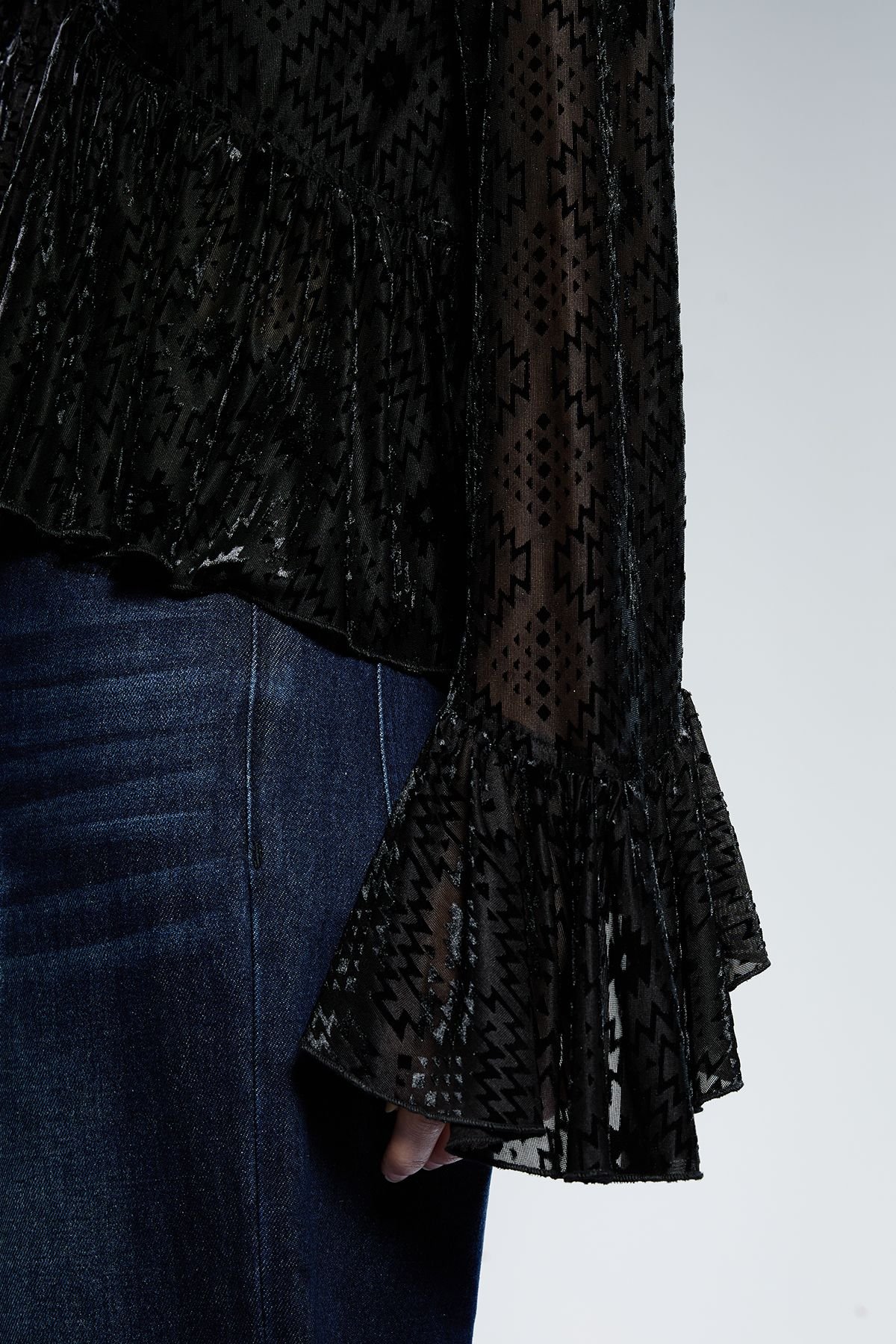 RUNWAY 1.8.1.8 RUNWAY 1.8.1.8 Women's Ruffle Textured Tie Up Blouse in Black - 4