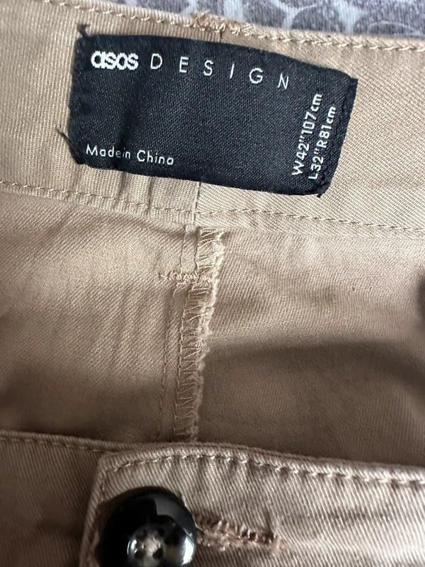 ASOS Design Men’s Tan Asos Chinos. Slim fit. 42R