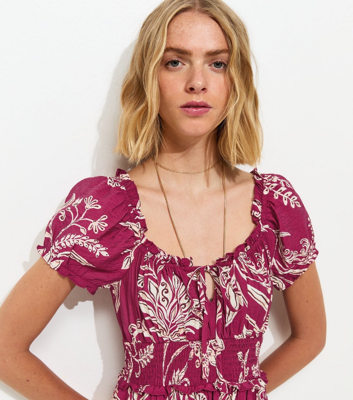 New Look Women's Burgundy Leaf Pattern Shirred Midi Dress New Look - 2