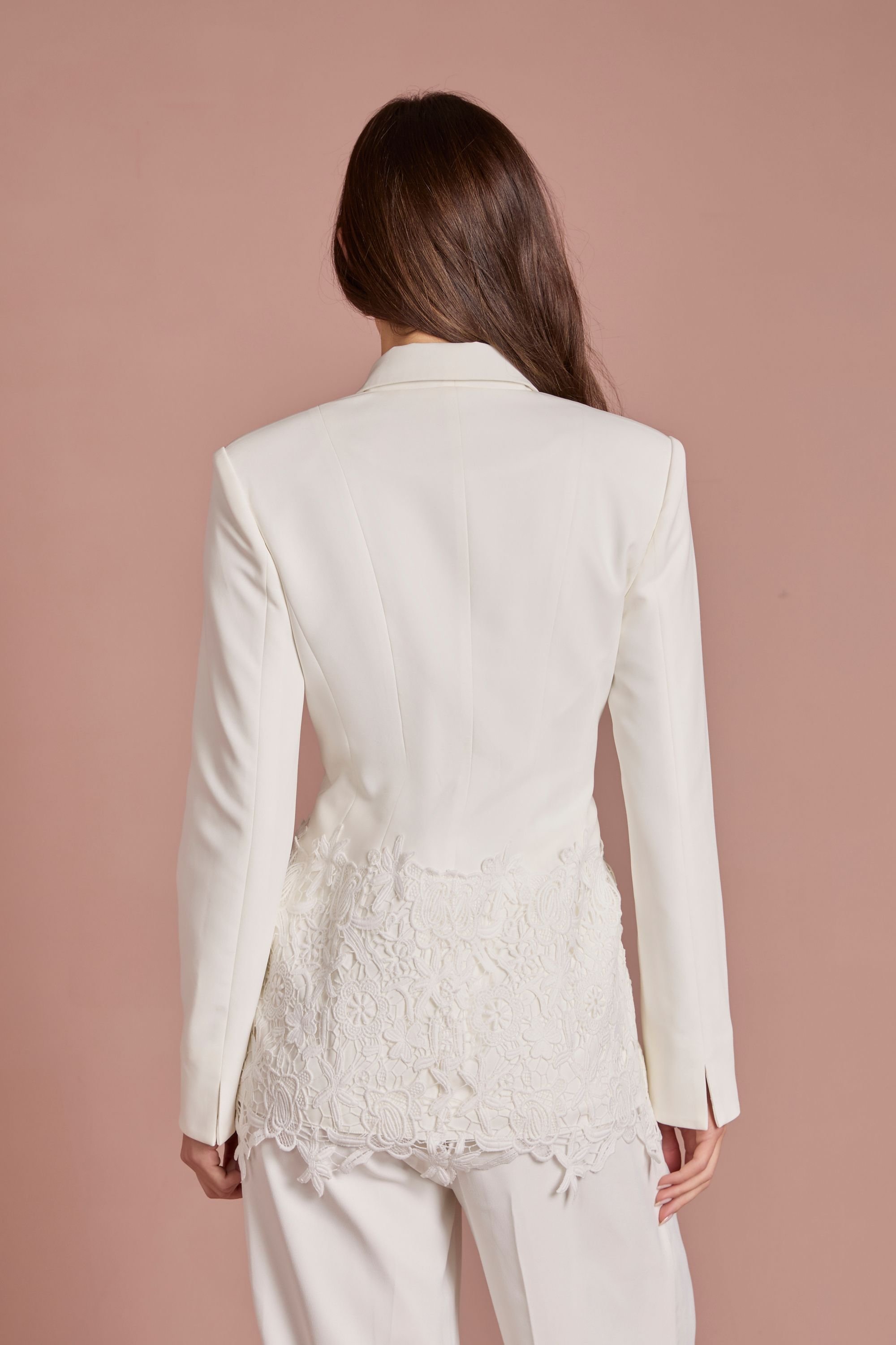 Coast Coast Women's Single Breasted Lace Trim Fitted Blazer in Ivory - 3