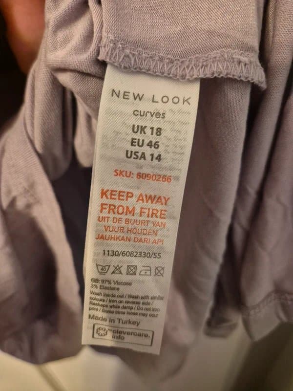 New Look New Look Lilac T-Shirt with sequins 18