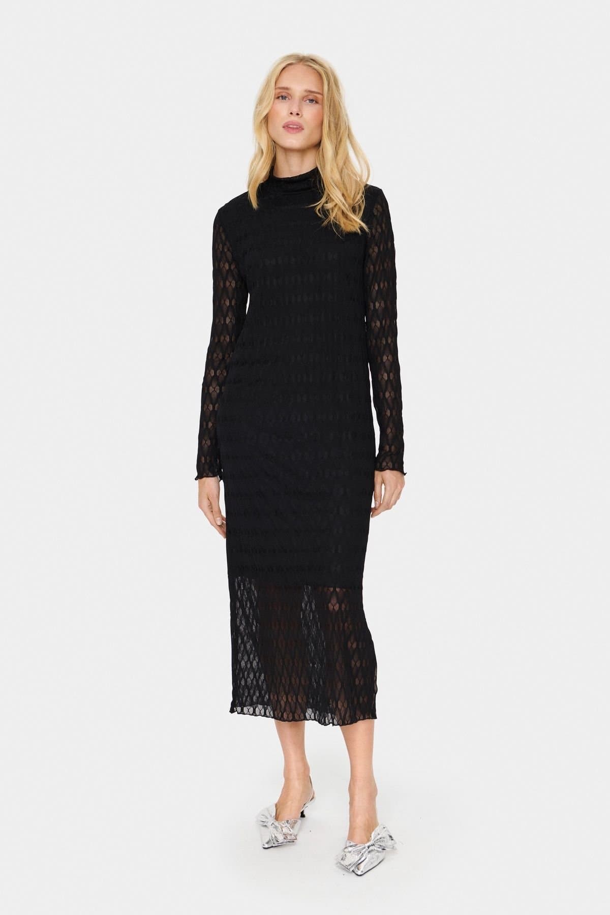 Saint Tropez Saint Tropez Women's HattieSZ Midi Dress Lace Long Sleeves in Black