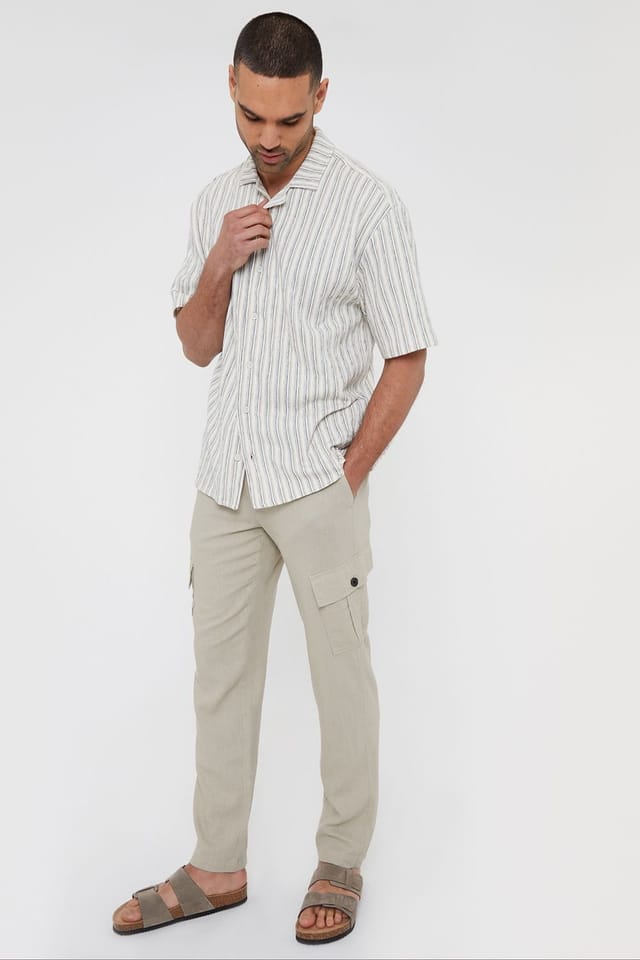 Threadbare Threadbare Men's 'Ramsay' Linen Blend Cargo Trousers in Stone - 3
