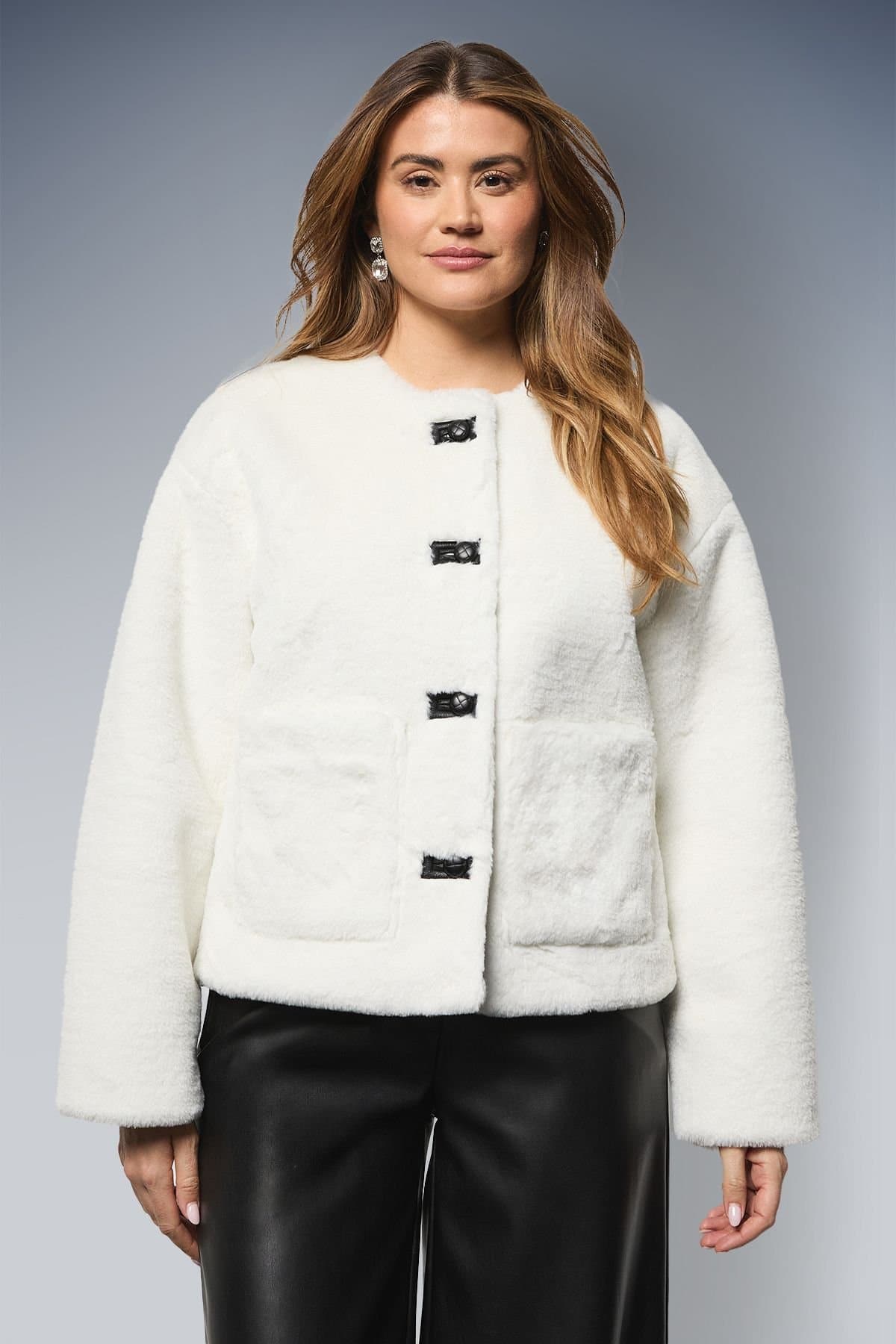 Wallis Wallis Women's Faux Fur Button Detail Coat in Ivory