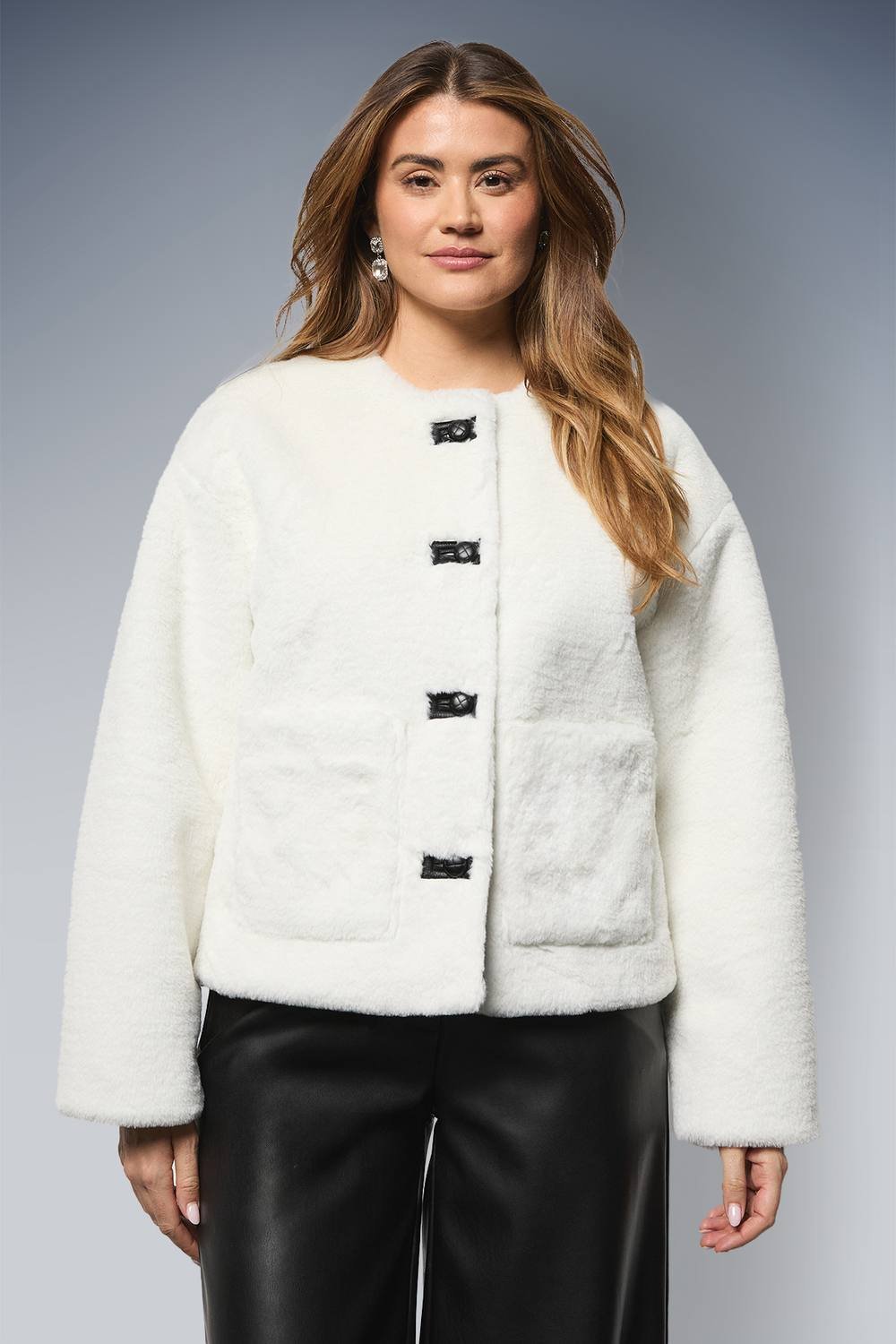 Wallis Wallis Women's Faux Fur Button Detail Coat in Ivory - 2