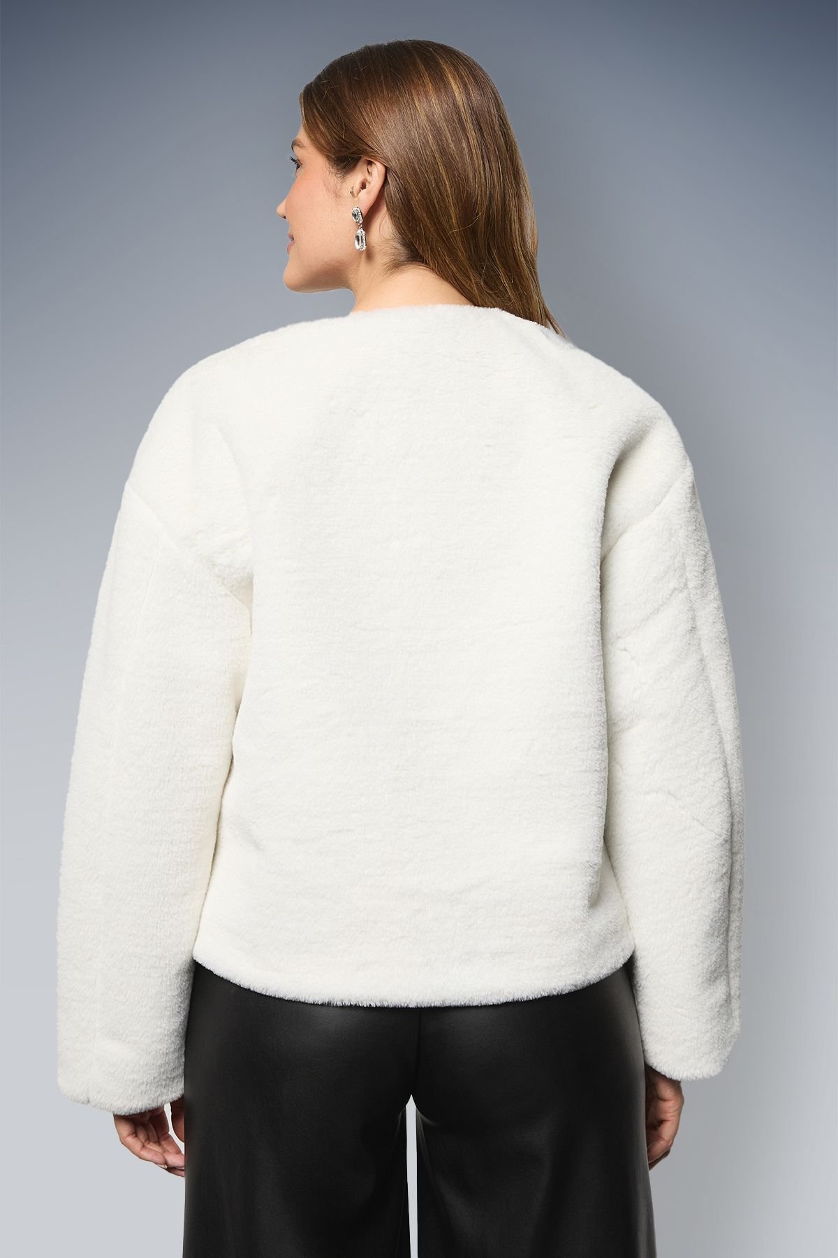 Wallis Wallis Women's Faux Fur Button Detail Coat in Ivory - 3