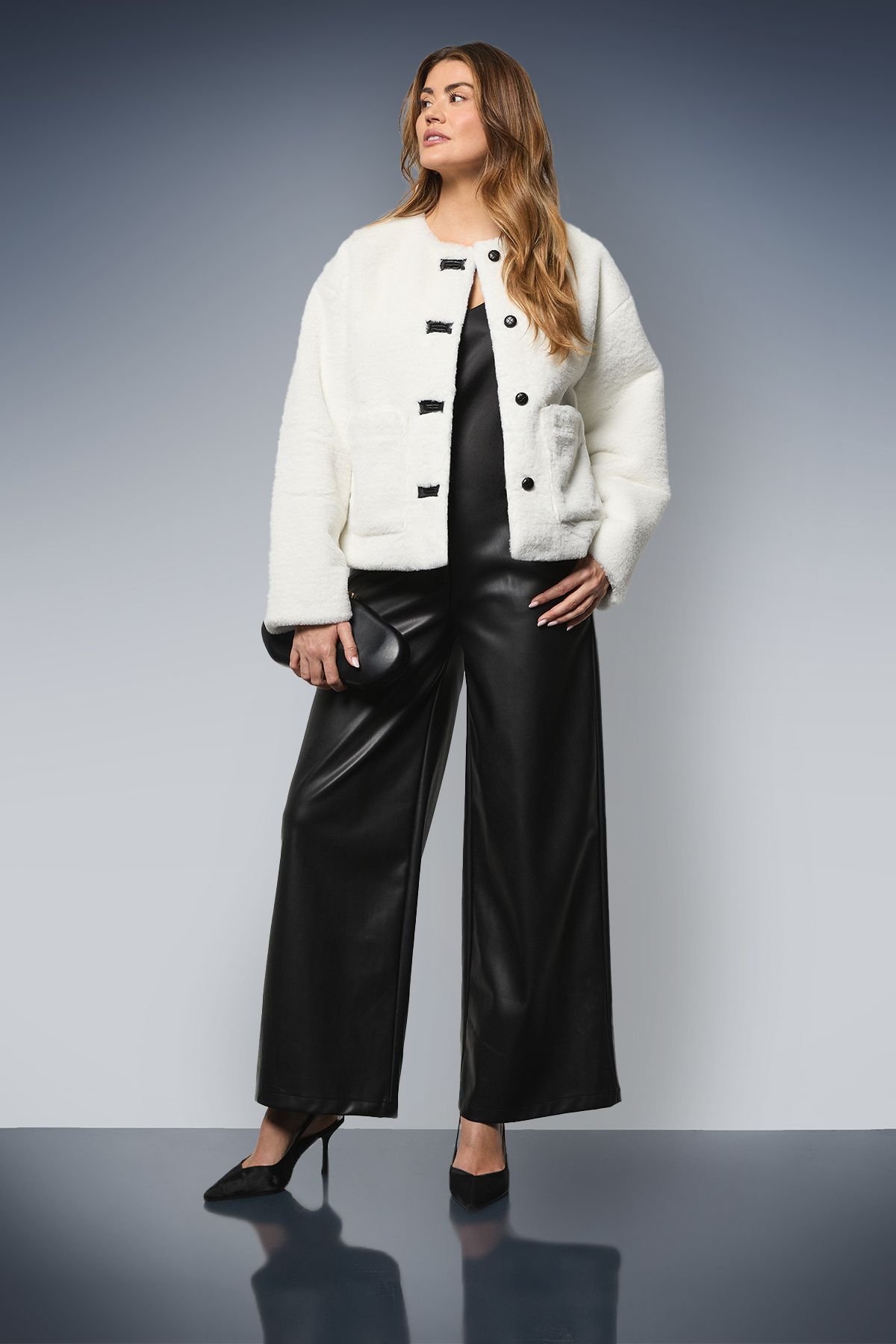 Wallis Wallis Women's Faux Fur Button Detail Coat in Ivory - 4