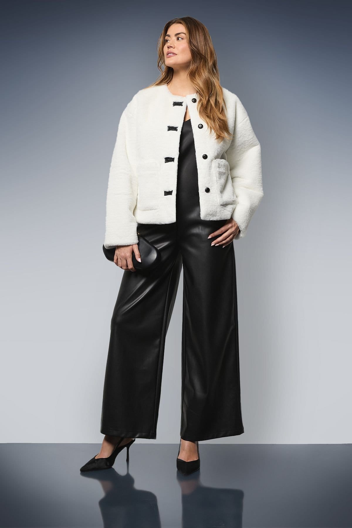 Wallis Wallis Women's Faux Fur Button Detail Coat in Ivory - 4