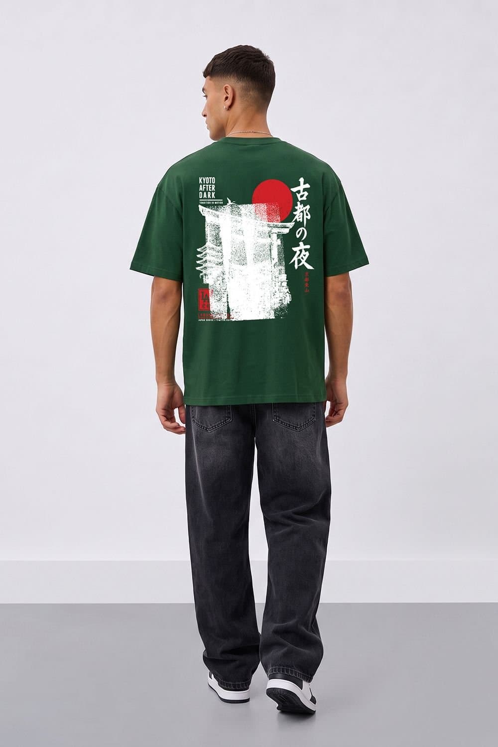 LONDON ATTITUDE LONDON ATTITUDE Men's Kyoto After Dark Oversized Heavyweight Japanese Graphic T-Shirt in Green
