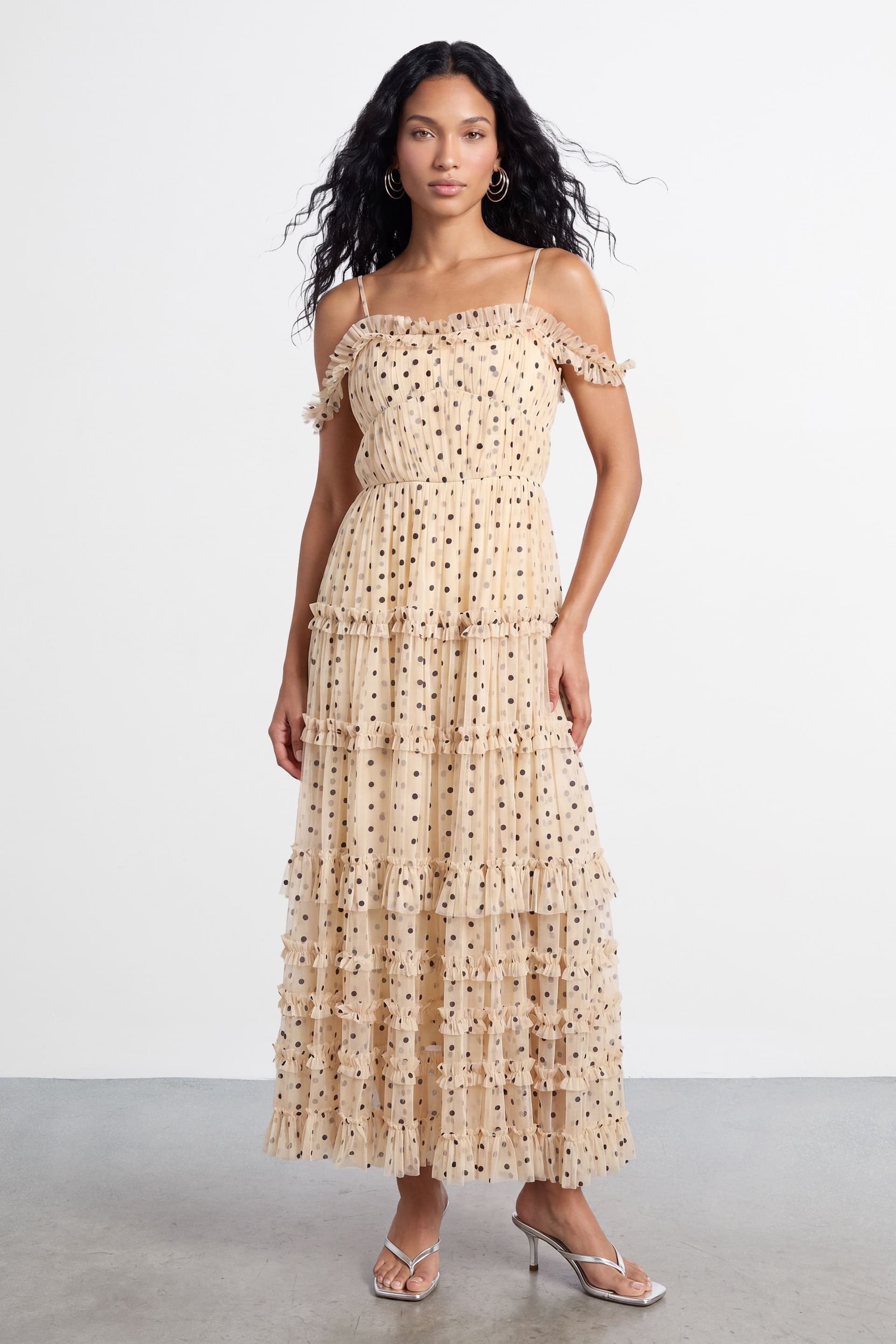 Warehouse Warehouse Women's Bardot Gathered Seam Detail Tulle Maxi Dress in Ivory