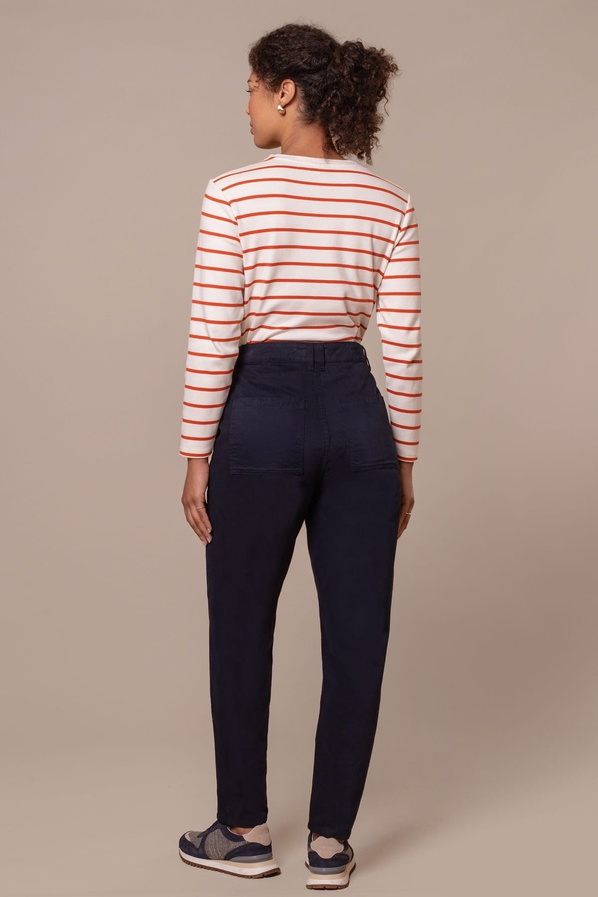 Celtic & Co Celtic & Co Women's Barrel Leg Pant in Dark Navy - 4