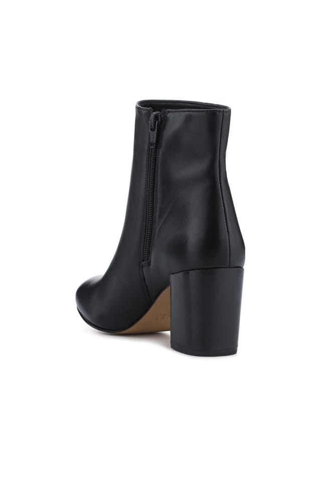 Jones Bootmaker Jones Bootmaker Women's Neptune Wide-Fit Smart Ankle Boots in Black - 3