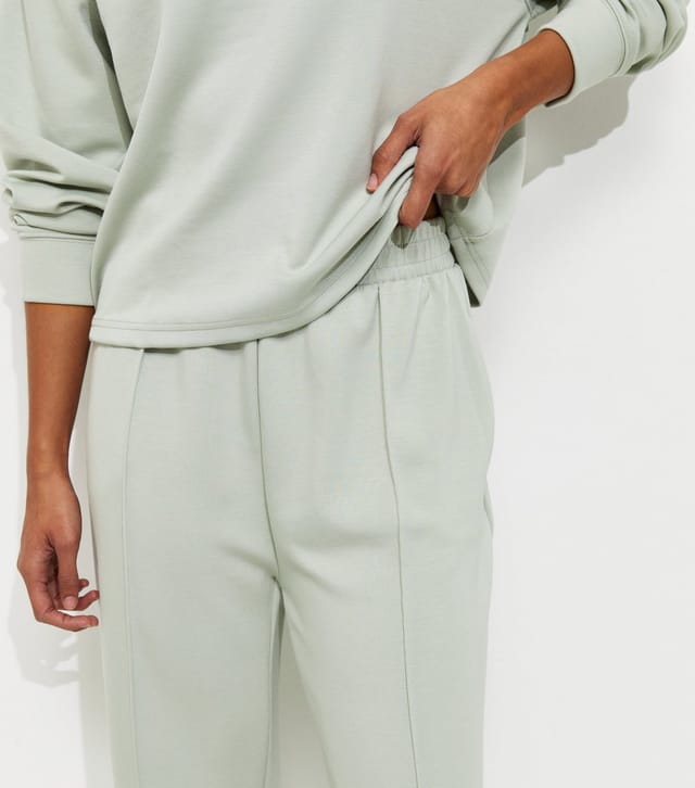 New Look Women's Premium Light Green Elasticated Waist Wide Leg Joggers New Look - 3