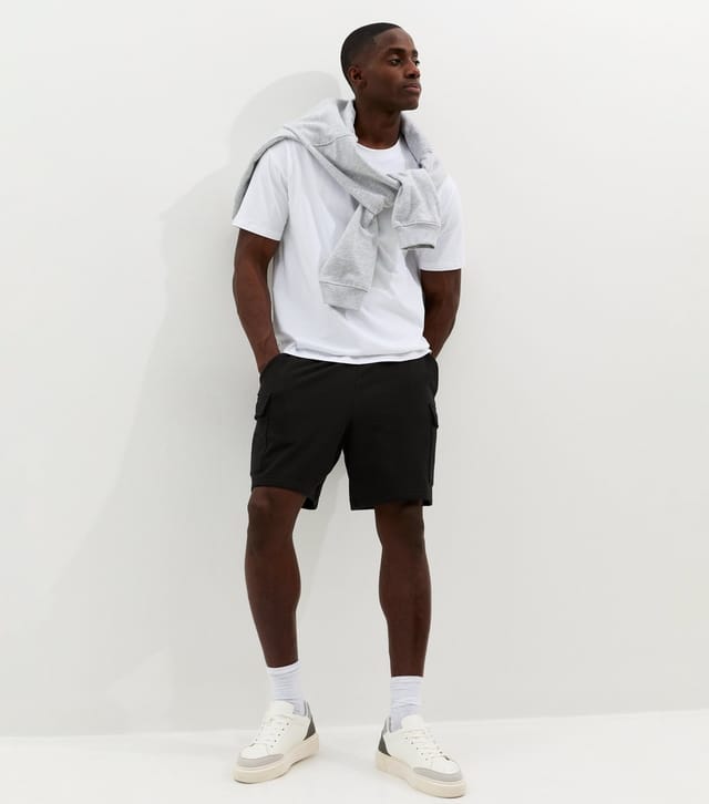 New Look Men's Black Regular Jersey Cargo Shorts New Look - 2
