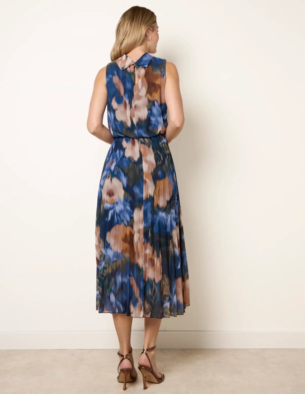 Blue Vanilla Sleeveless Cowl Neck Pleat Dress - 4