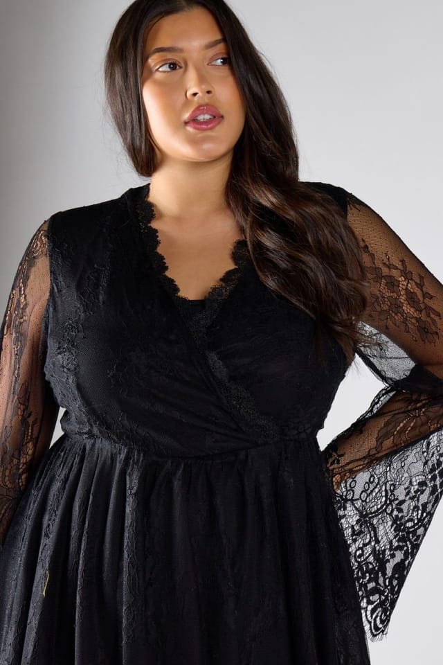 Shnoo Shnoo Women's Black Lace Wrap Midi Dress - 3
