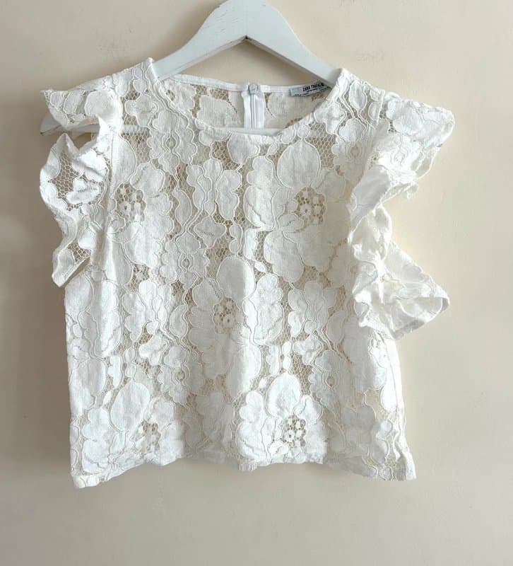 Zara 🌸 Zara White Floral Lace Ruffle Sleeve Top Blouse Size M Summer Boho Festival Chic