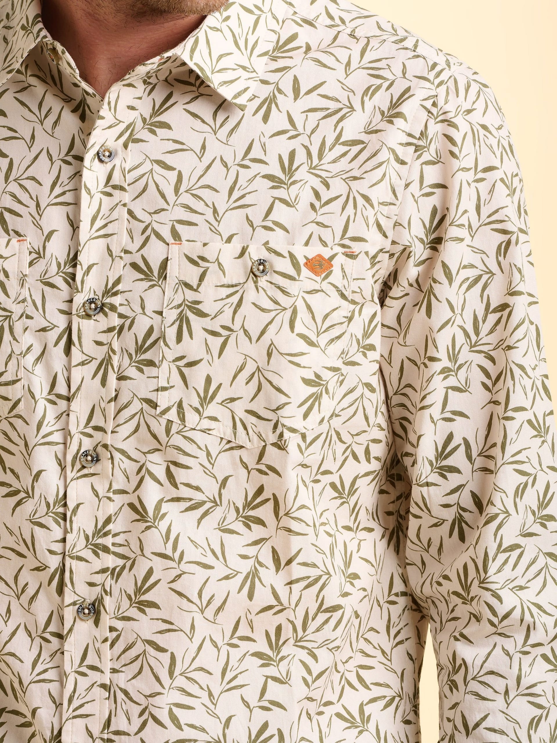 Brakeburn Brakeburn Men's Bexwell Shirt in Cream - 4