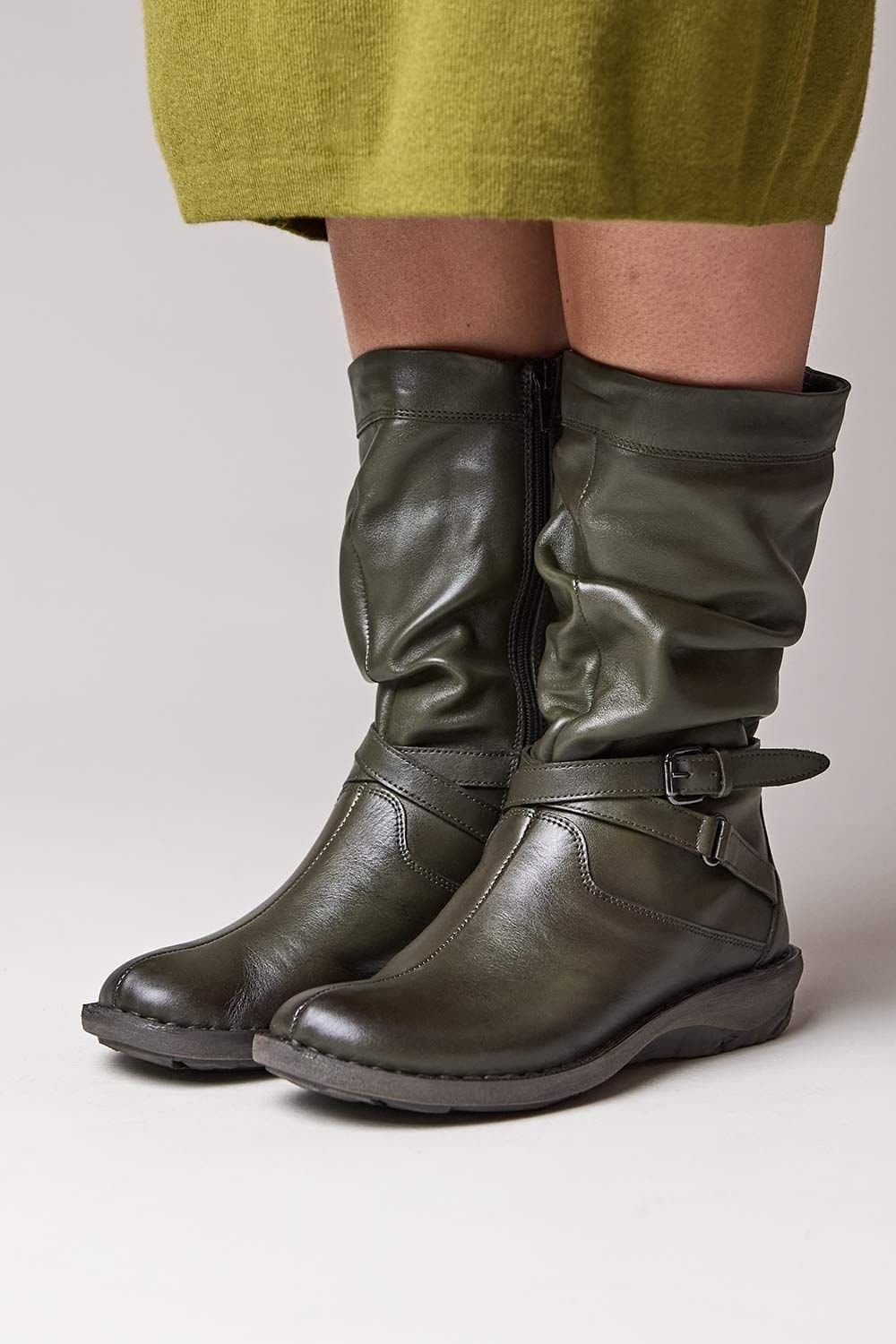 Moshulu Moshulu Women's 'Teacake' Slouchy Mid-Length Leather Boots in Olive