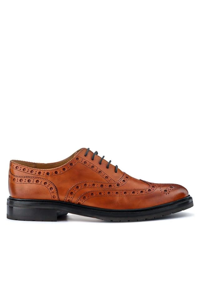 Jones Bootmaker Jones Bootmaker Bertie Oxford Men's Brogues in Tan - 2