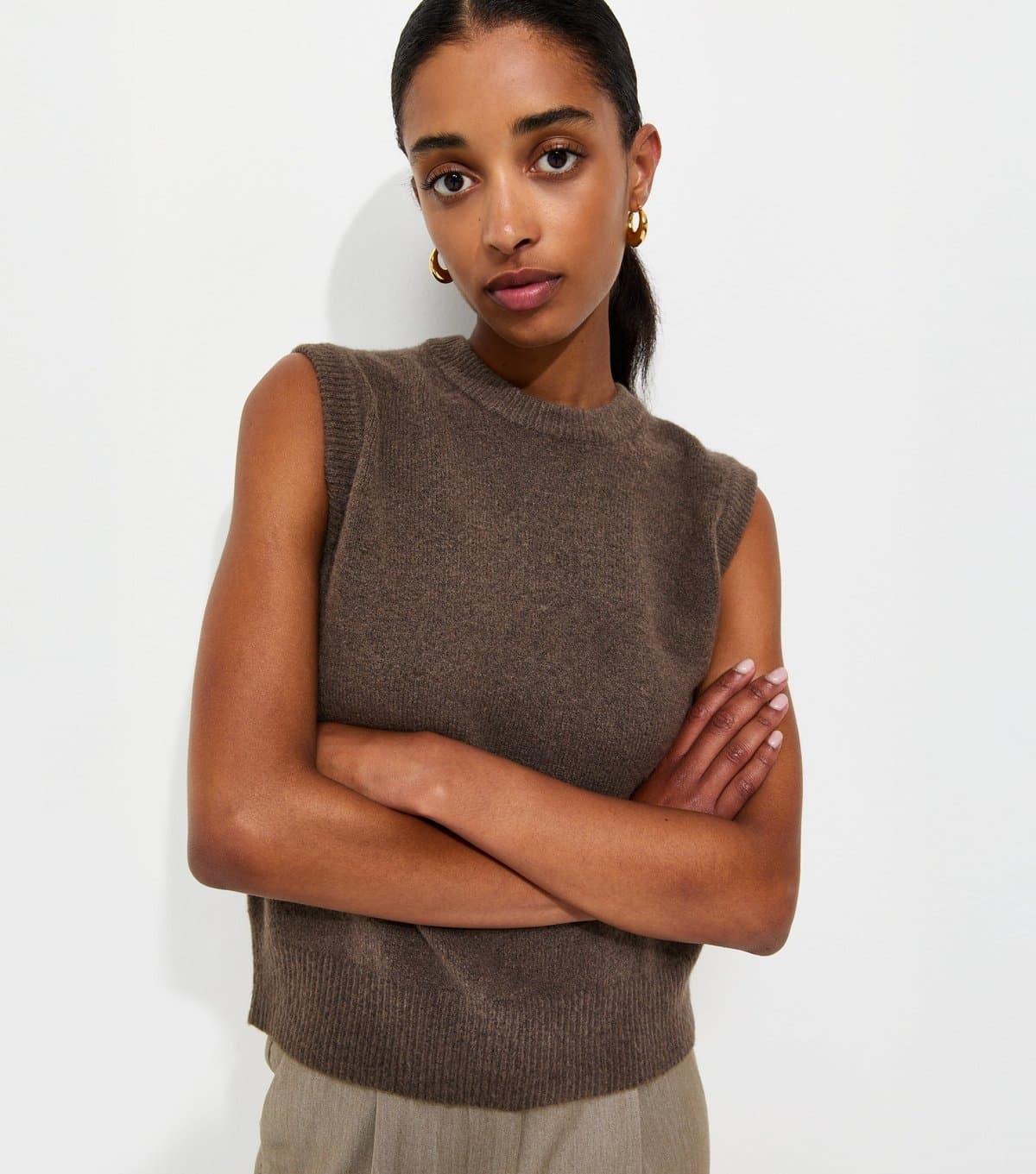 New Look Women's Dark Mink Midweight Knit Meet The Jean Tabard Vest New Look