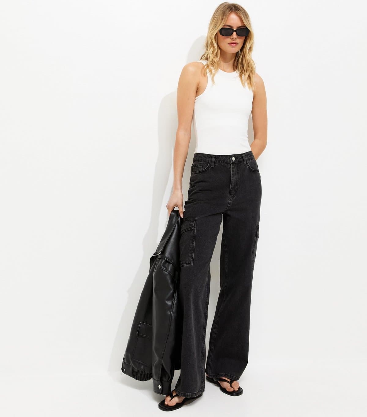 New Look Women's Tall Washed Black Cargo Pocket Jeans New Look