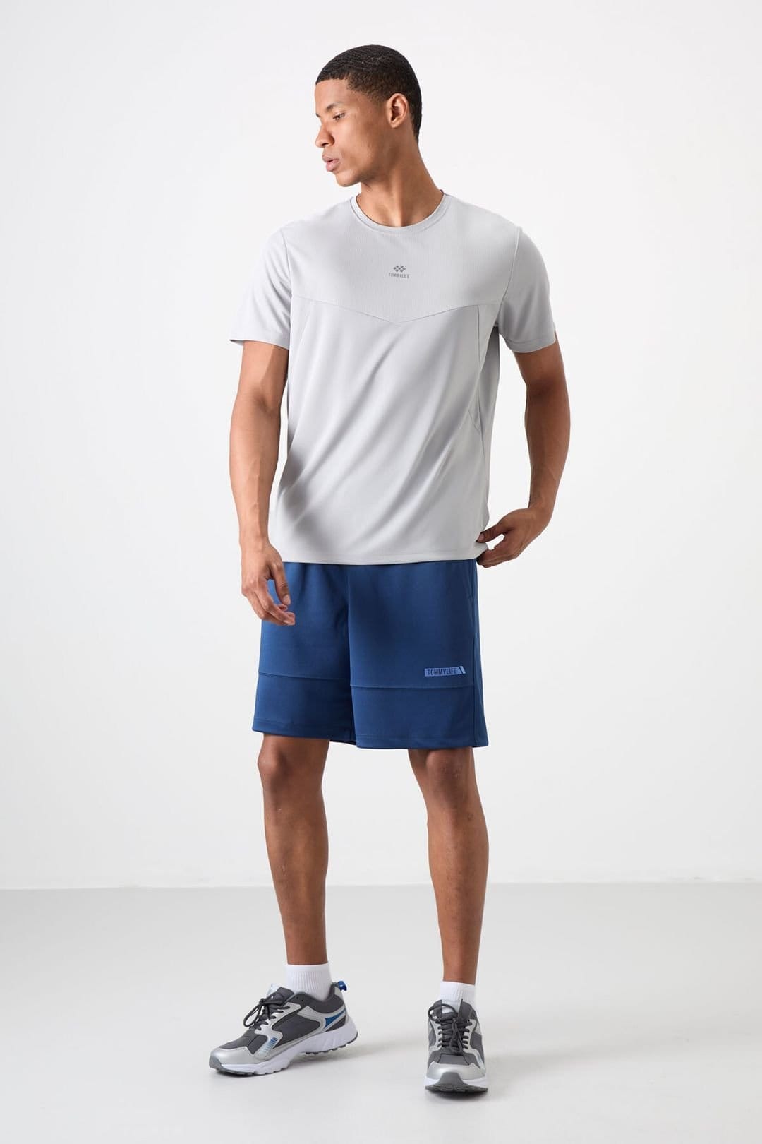 Tommy Life Tommy Life Men's Solid Polyester Crew Neck T-Shirt in Light Grey - 4