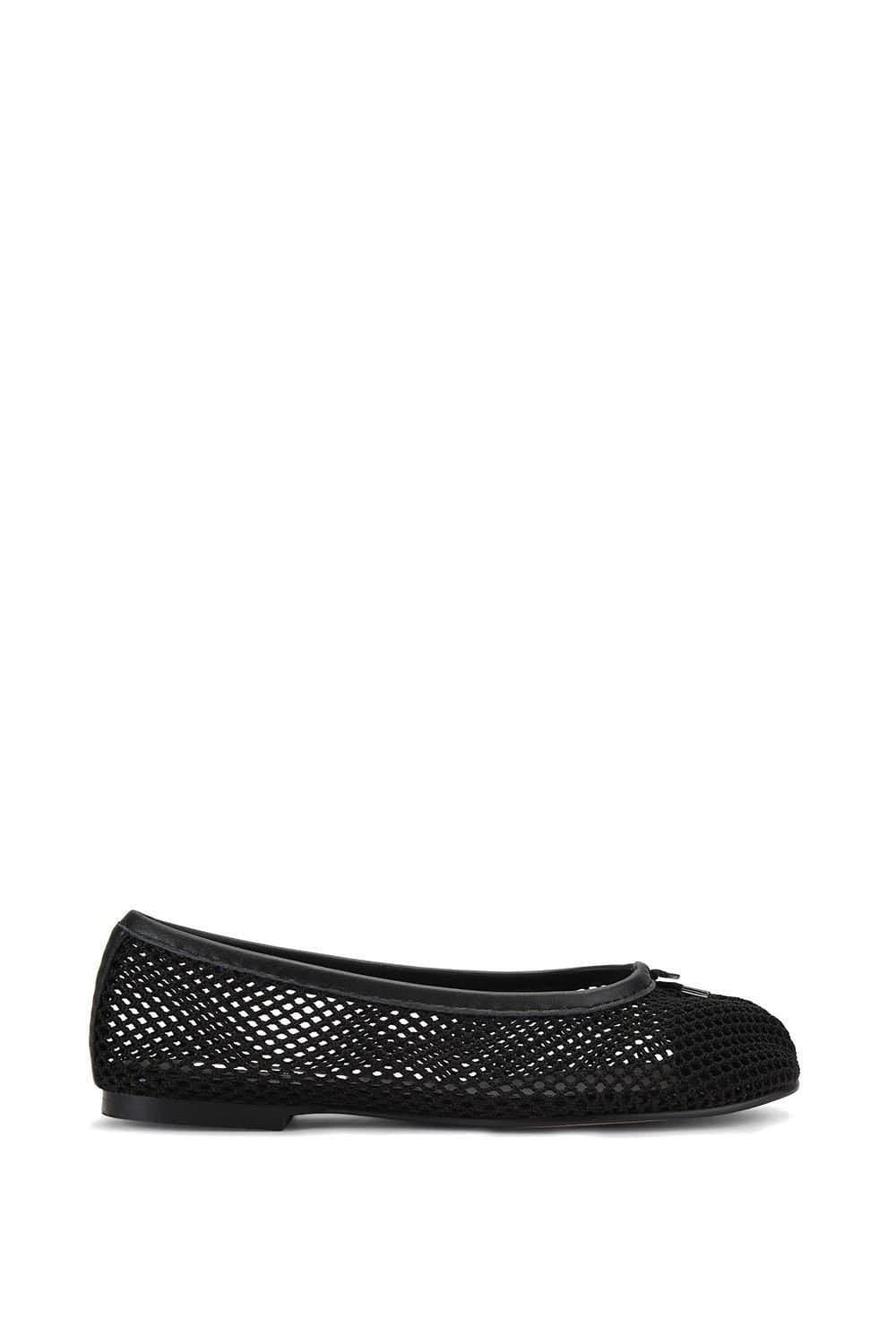 Steve Madden STEVE MADDEN Women's 'Calico Mesh Black' Fabric Flats in Black