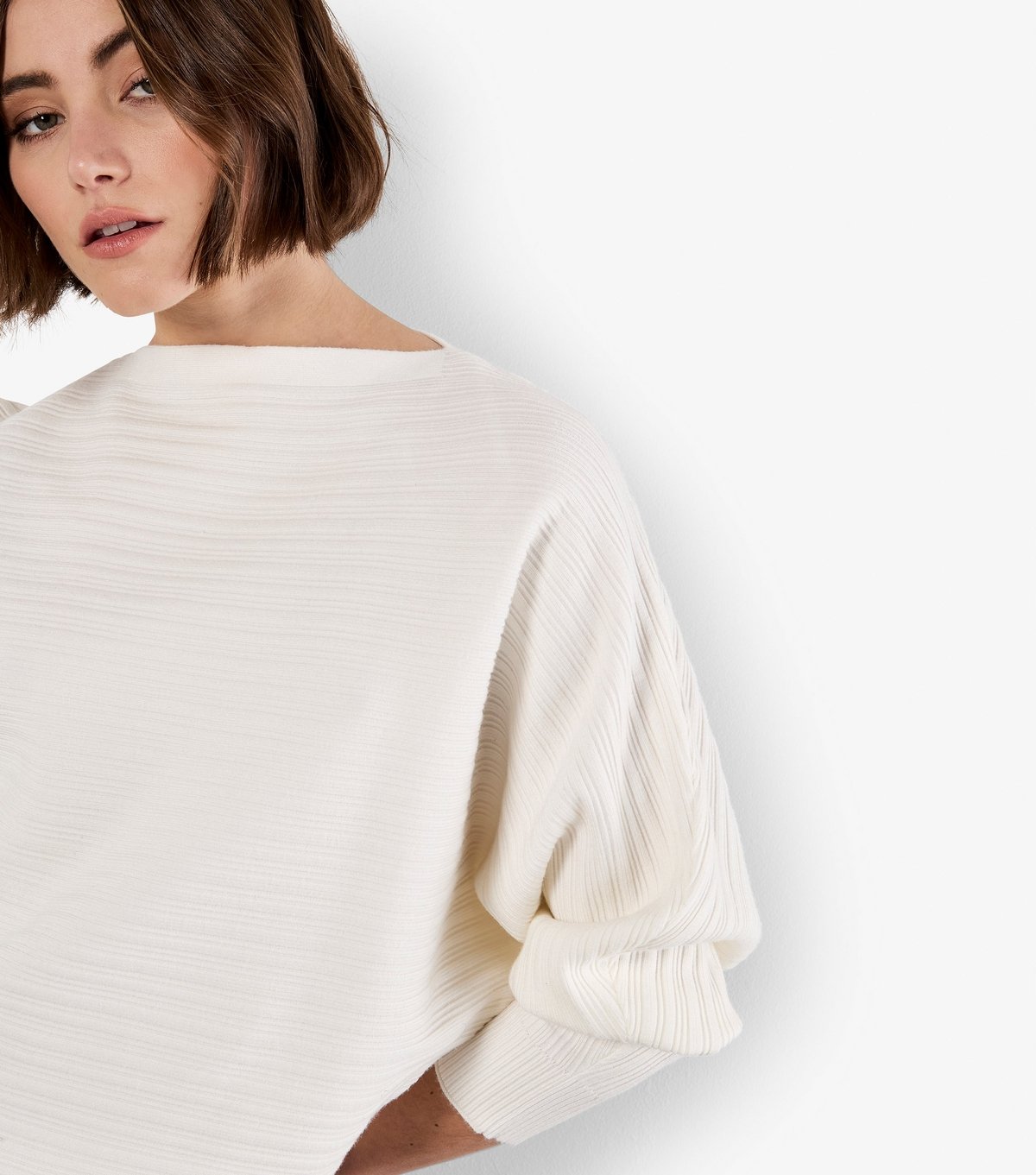 Apricot Women's White Ribbed Batwing Jumper Apricot New Look - 2