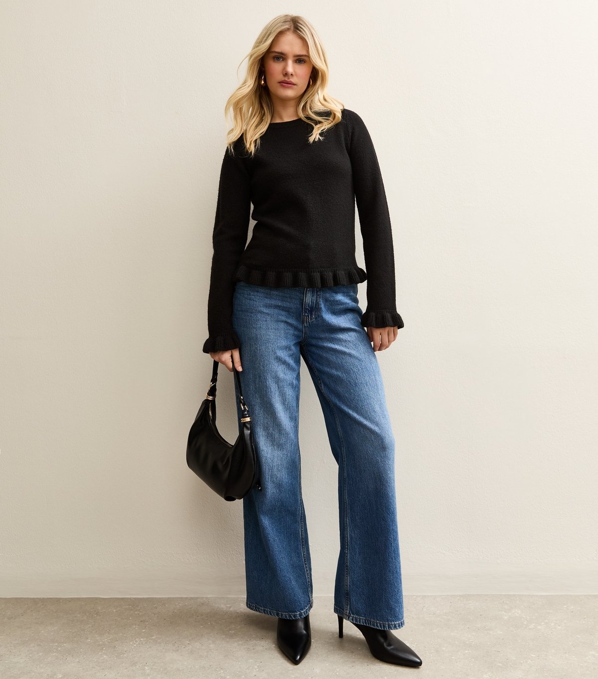 New Look Women's Black Frill Trim Crew Neck Jumper New Look - 3