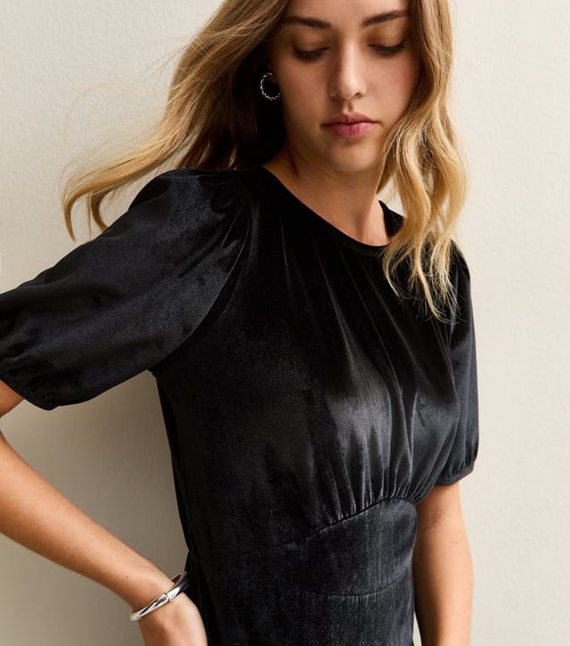 New Look Women's Black Velvet Puff Sleeve Midi Dress New Look - 2